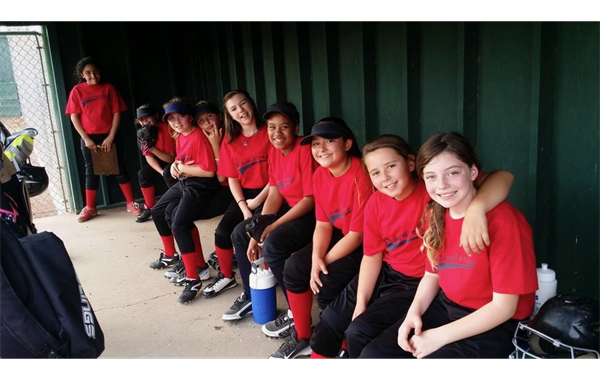 Softball Players Wanted